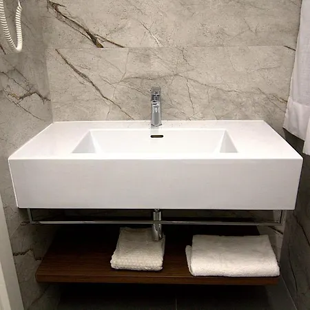 Giuliani 게스트하우스